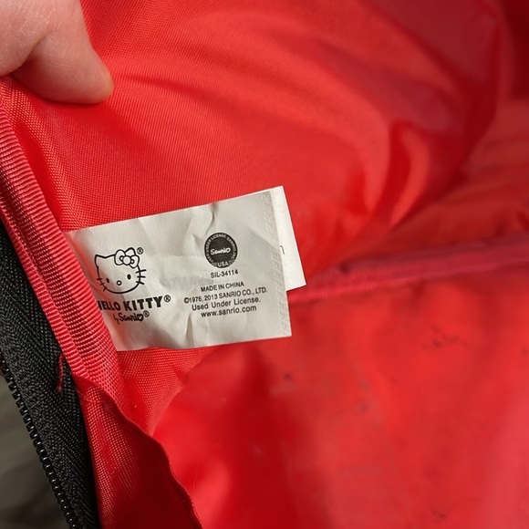 Hello Kitty bowler bag - Picture 12 of 16